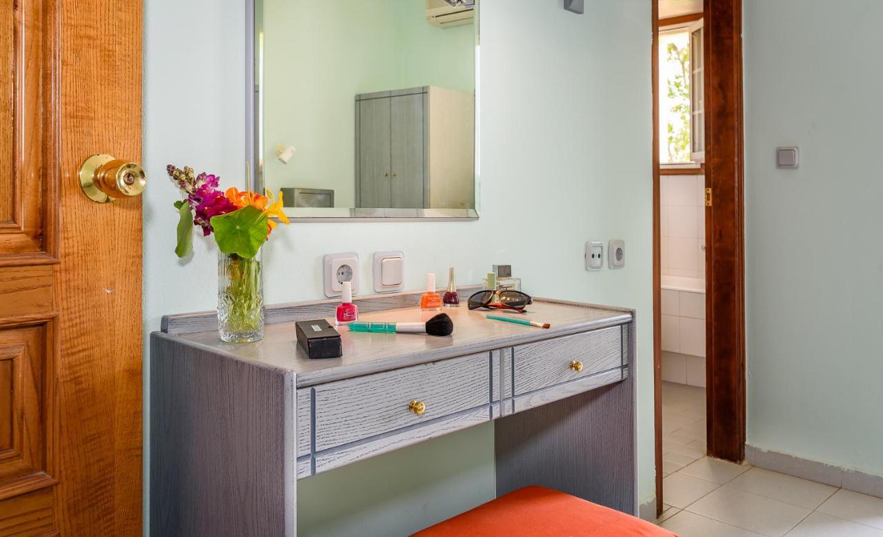Aparthotel Louladakis 2*