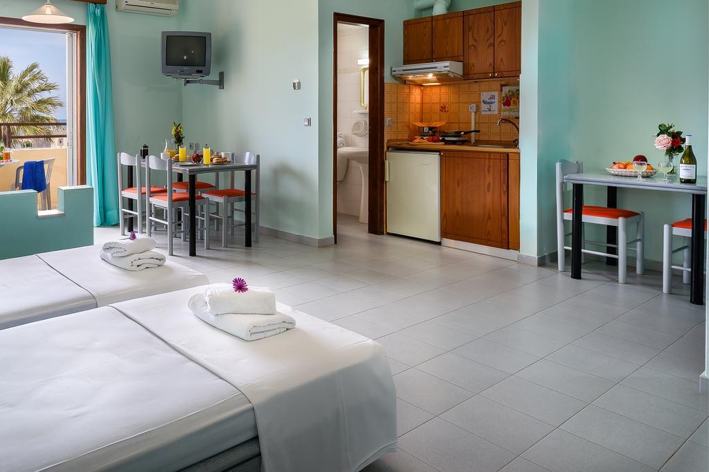 Aparthotel Louladakis