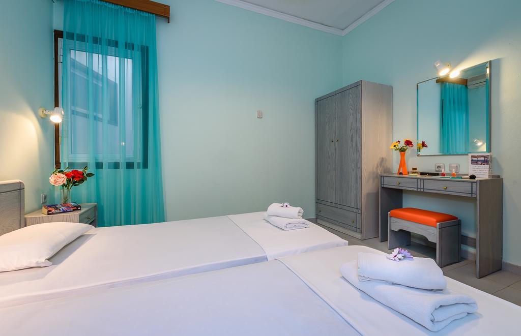 Aparthotel Louladakis 2*